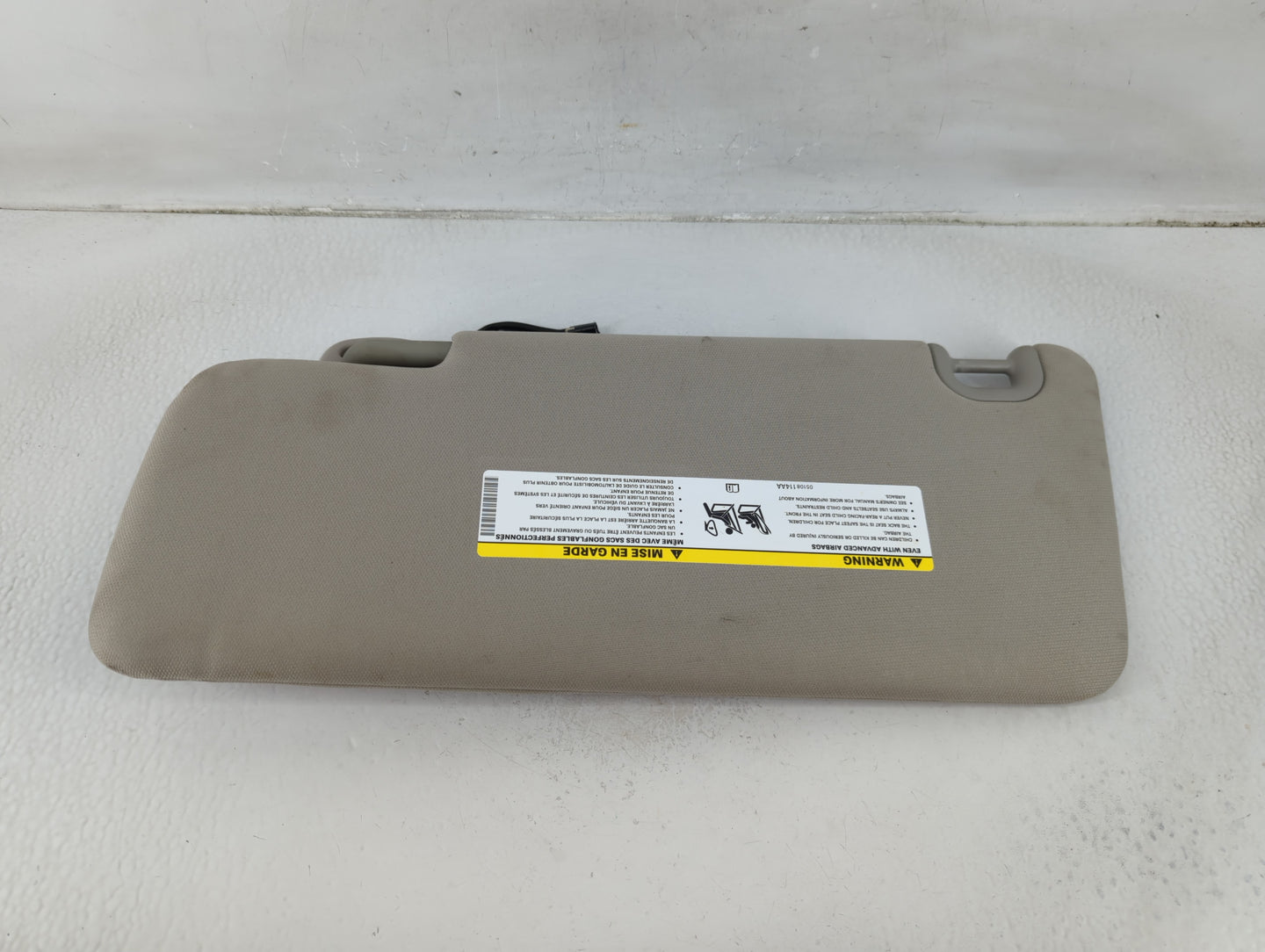 2014 Dodge Ram 1500 Sun Visor Shade Replacement Passenger Right Mirror Fits Fits 2013 2015 2016 2017 2018 OEM Used Auto Part