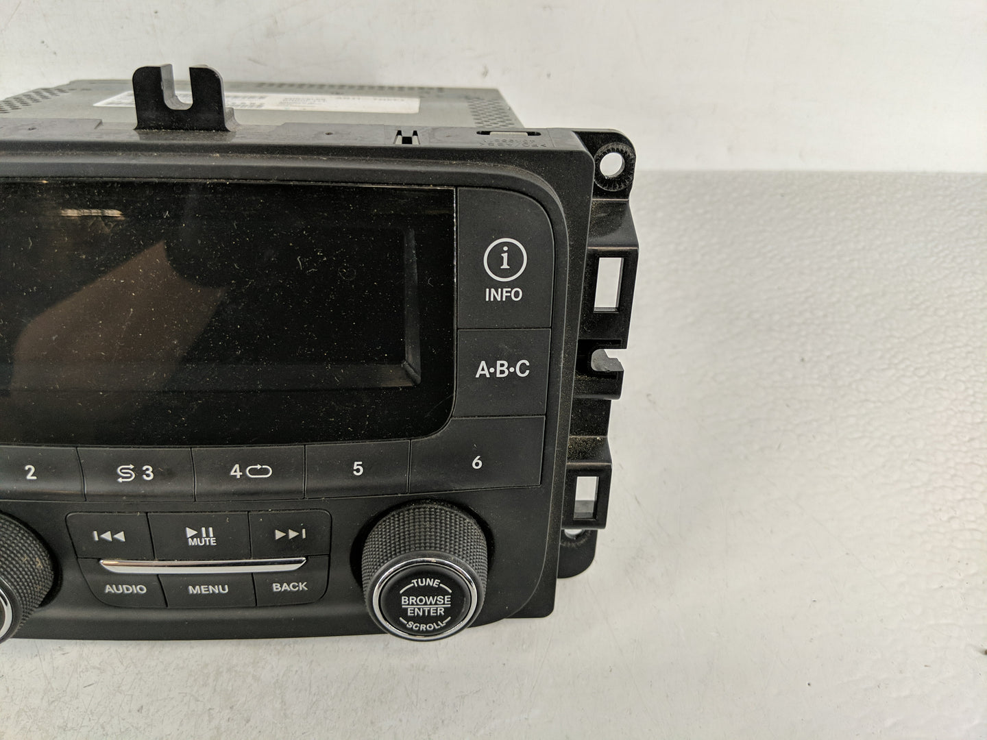 2014 Dodge Ram 1500 Radio AM FM Cd Player Receiver Replacement P/N:P68226683AA Fits OEM Used Auto Parts - Oemusedautoparts1.