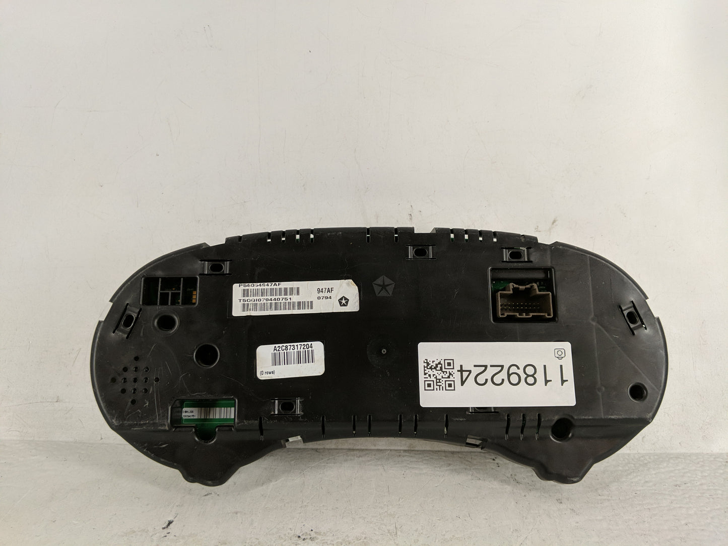 2014 Dodge Ram 1500 Instrument Cluster Speedometer Gauges P/N:P56054947AF Fits OEM Used Auto Parts - Oemusedautoparts1.com