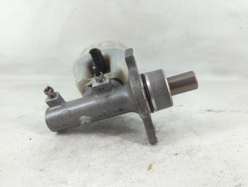 2007-2008 Dodge Ram 1500 Brake Master Cylinder