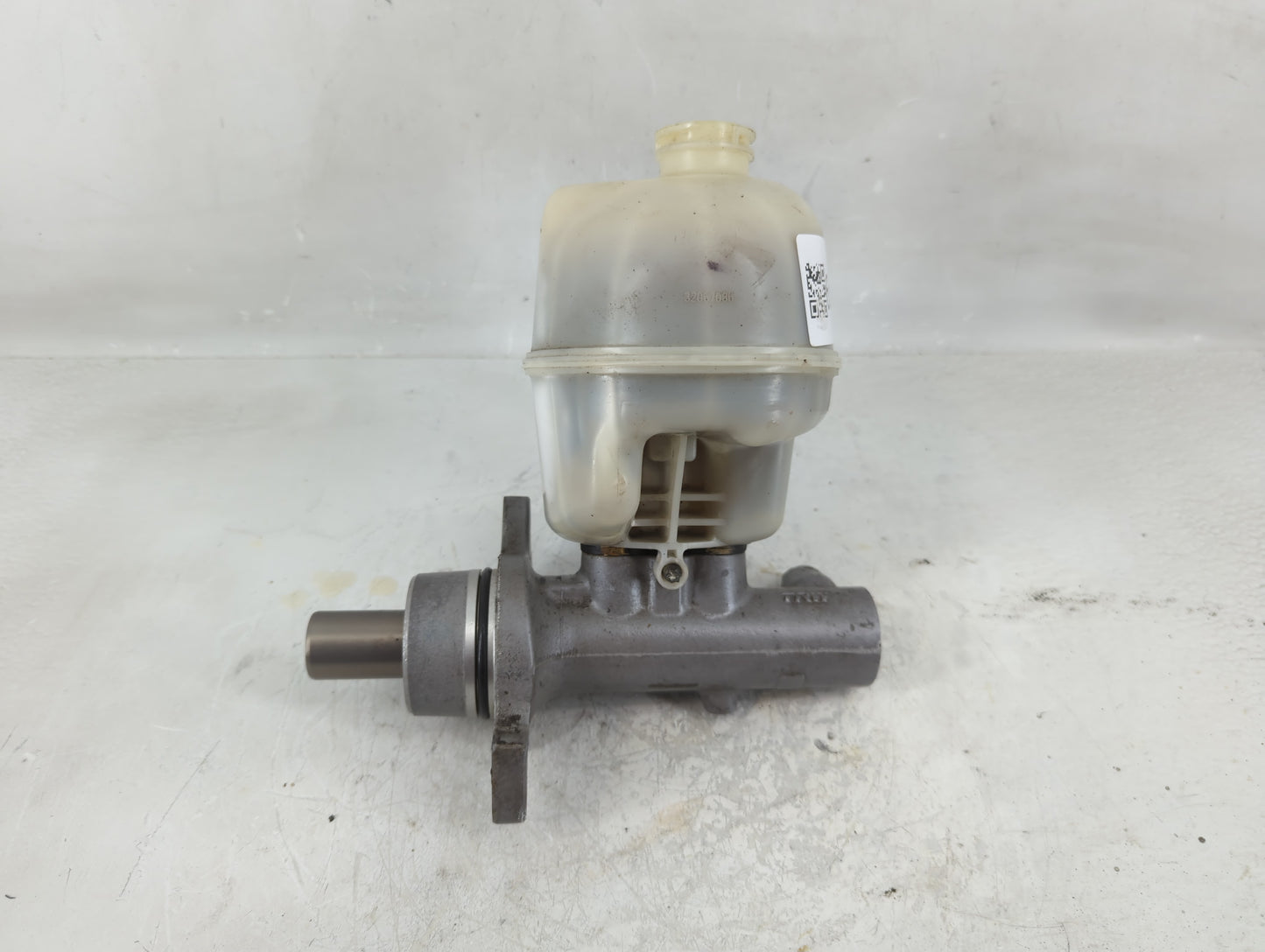 2007-2008 Dodge Ram 1500 Brake Master Cylinder 1208549 - Oemusedautoparts1.com