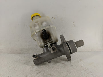 2007-2008 Dodge Ram 1500 Brake Master Cylinder - Oemusedautoparts1.com