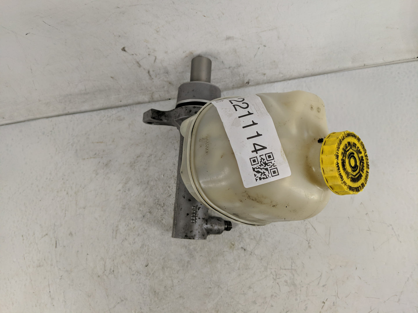 2007-2008 Dodge Ram 1500 Brake Master Cylinder - Oemusedautoparts1.com