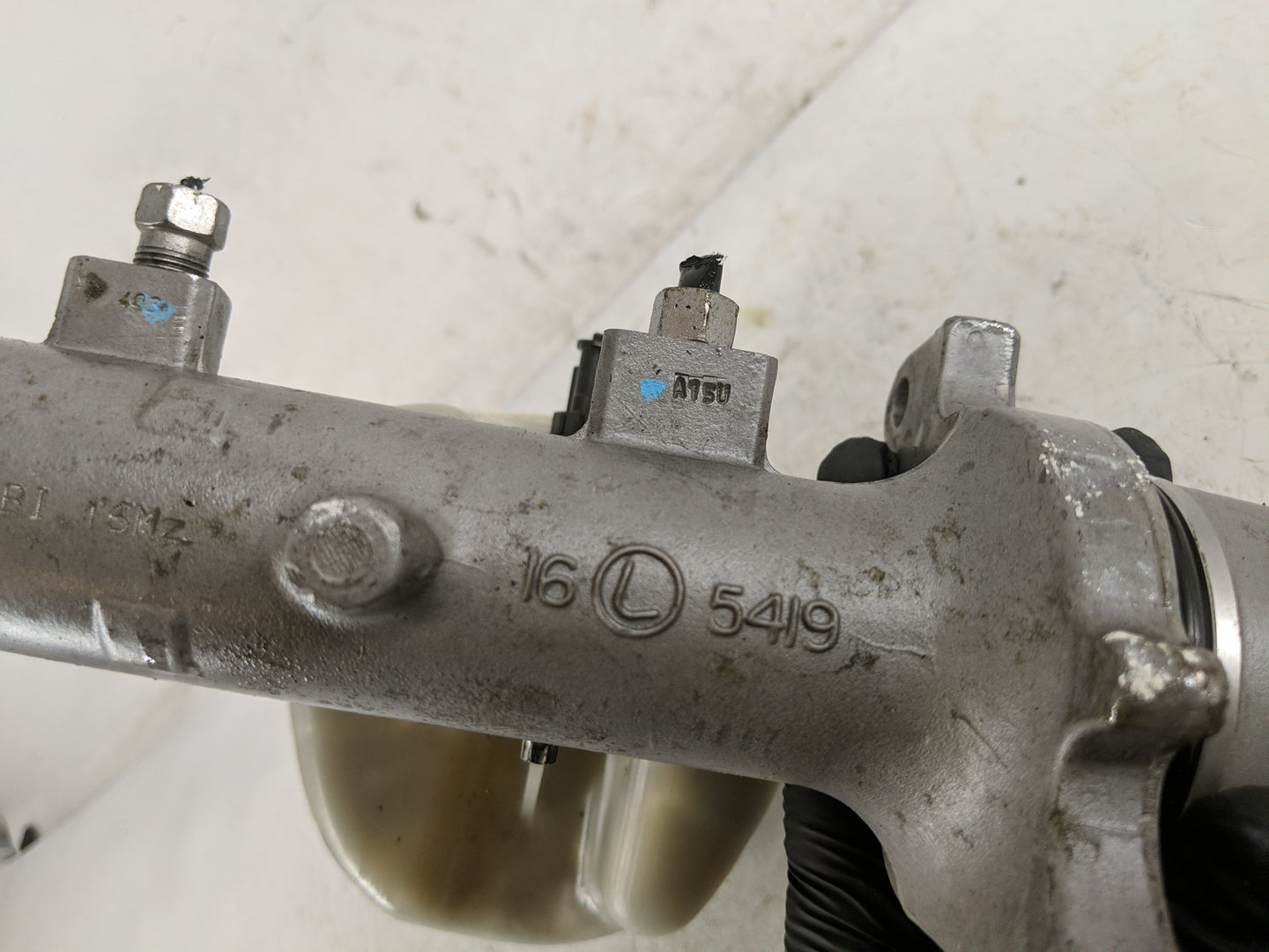 2007-2008 Dodge Ram 1500 Brake Master Cylinder - Oemusedautoparts1.com