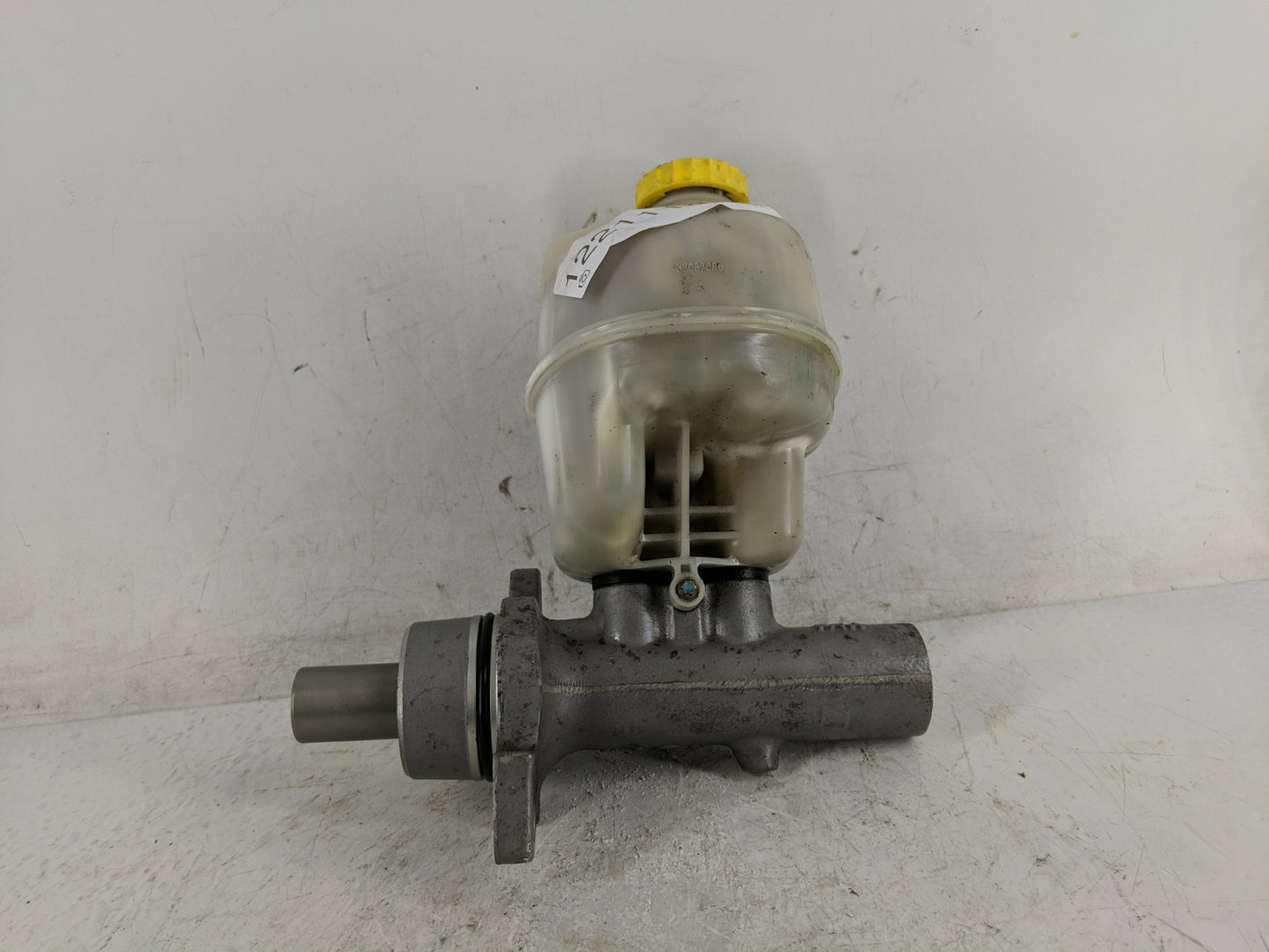 2007-2008 Dodge Ram 1500 Brake Master Cylinder - Oemusedautoparts1.com