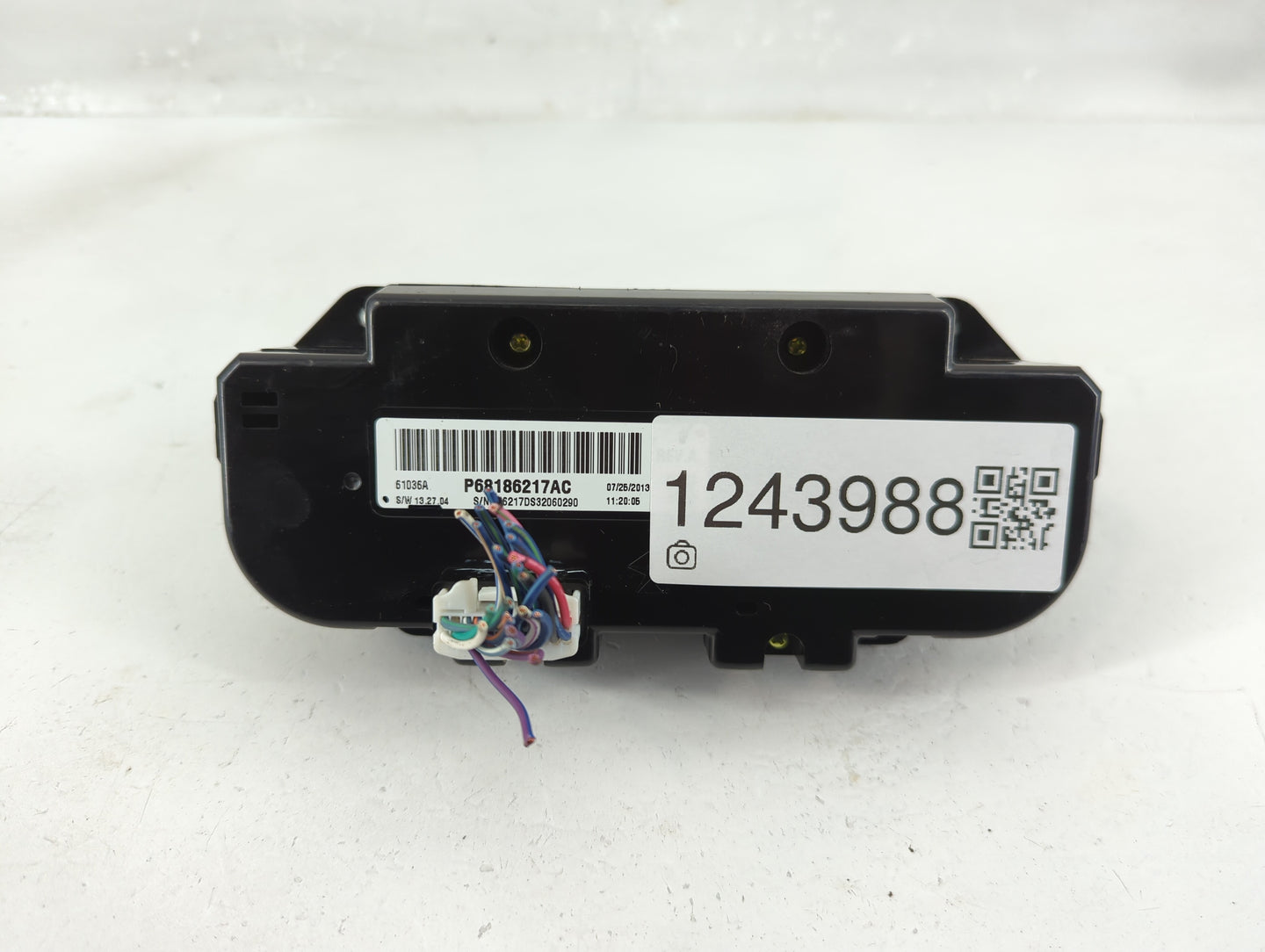 2014 Dodge Ram 1500 Climate Control Module Temperature AC/Heater Replacement P/N:P68186217AC Fits OEM Used Auto Parts - Oemu