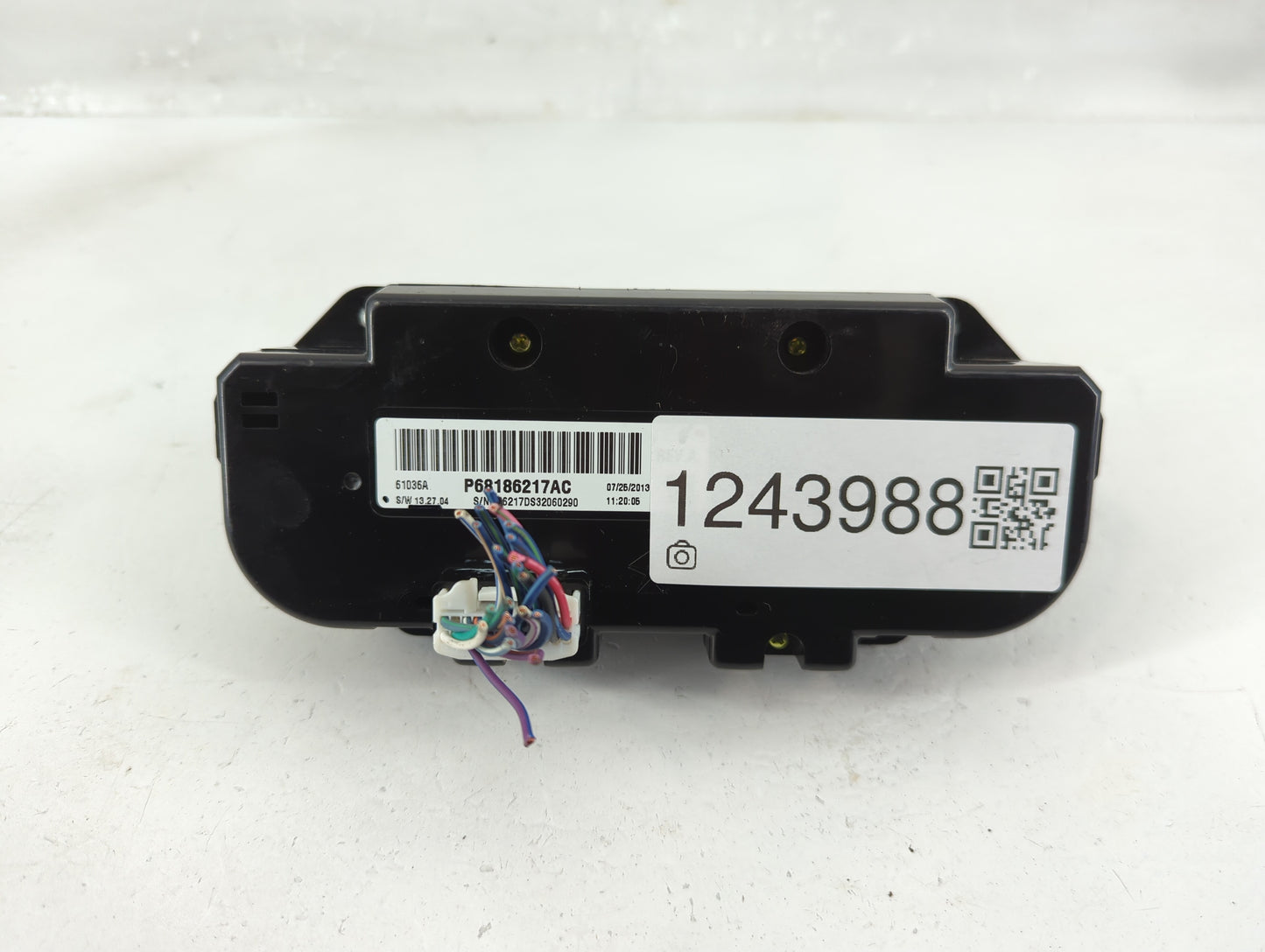 2014 Dodge Ram 1500 Climate Control Module Temperature AC/Heater Replacement P/N:P68186217AC Fits OEM Used Auto Parts - Oemu