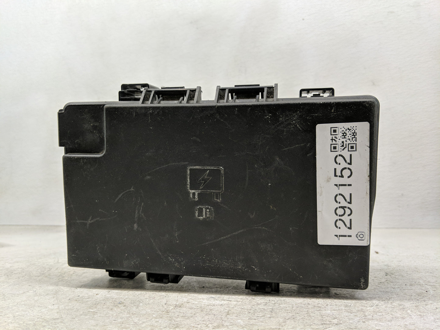 2014 Dodge Ram 1500 Fusebox Fuse Box Panel Relay Module P/N:7140-1980-30 P68089578AG Fits OEM Used Auto Parts - Oemusedautop