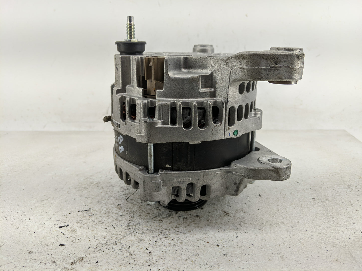 2014 Dodge Ram 1500 Alternator Replacement Generator Charging Assembly Engine OEM P/N:4801769AD Fits OEM Used Auto Parts - O