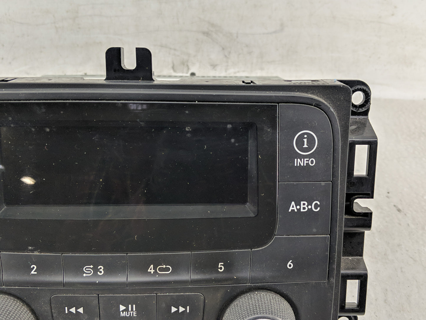 2014 Dodge Ram 1500 Radio AM FM Cd Player Receiver Replacement P/N:P68226683AA Fits OEM Used Auto Parts - Oemusedautoparts1.
