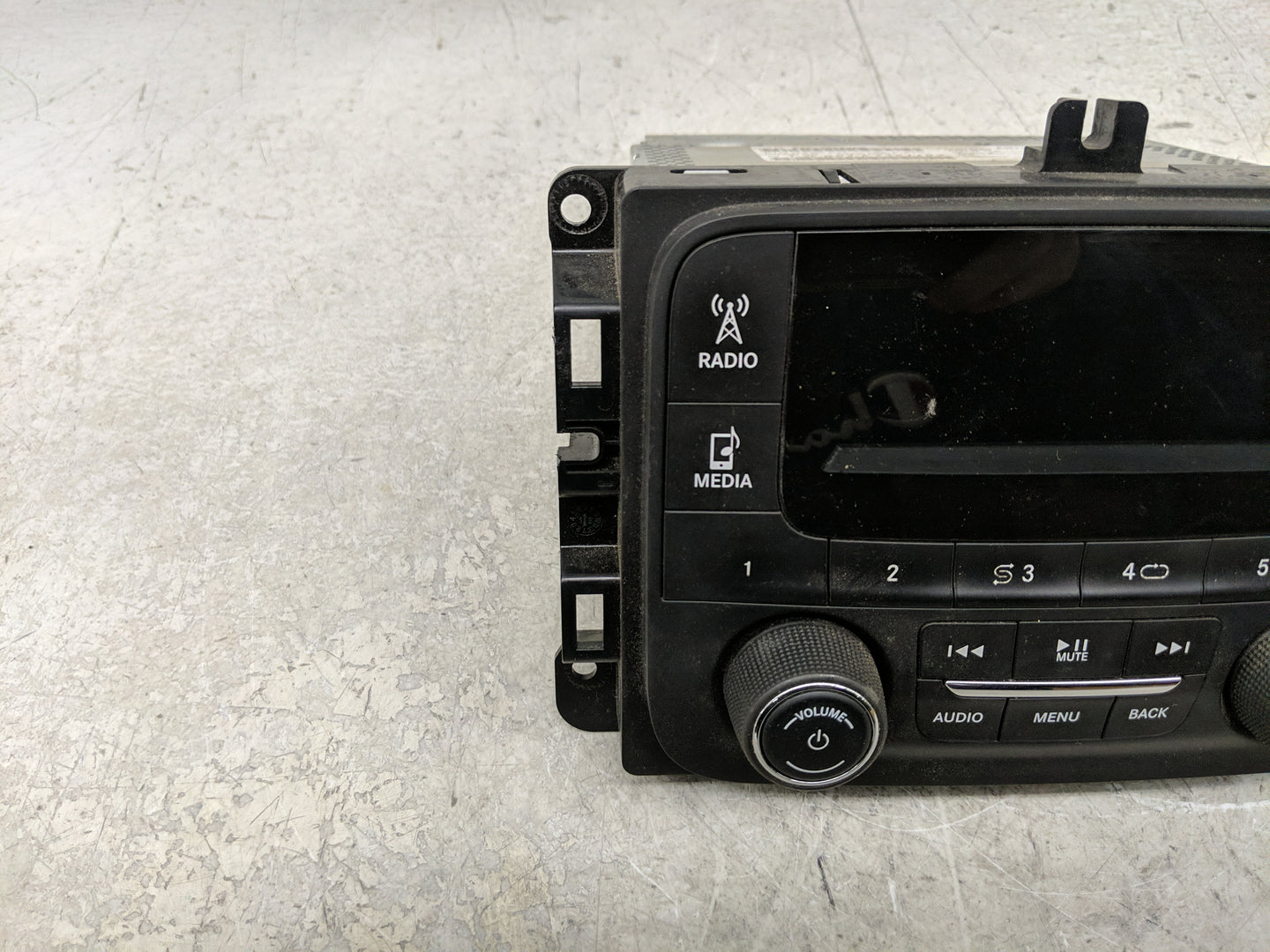 2014 Dodge Ram 1500 Radio AM FM Cd Player Receiver Replacement P/N:68226683AA Fits OEM Used Auto Parts - Oemusedautoparts1.c