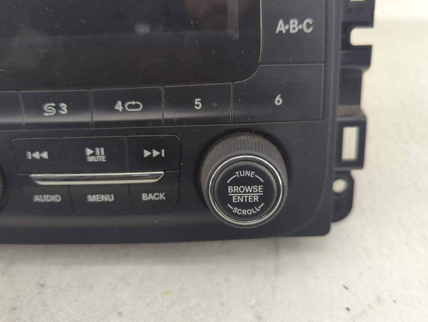2014 Dodge Ram 1500 Radio AM FM Cd Player Receiver Replacement P/N:P68226683AA Fits OEM Used Auto Parts - Oemusedautoparts1.
