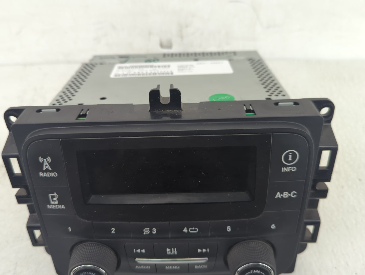 2014 Dodge Ram 1500 Radio AM FM Cd Player Receiver Replacement P/N:P68226683AA Fits OEM Used Auto Parts - Oemusedautoparts1.