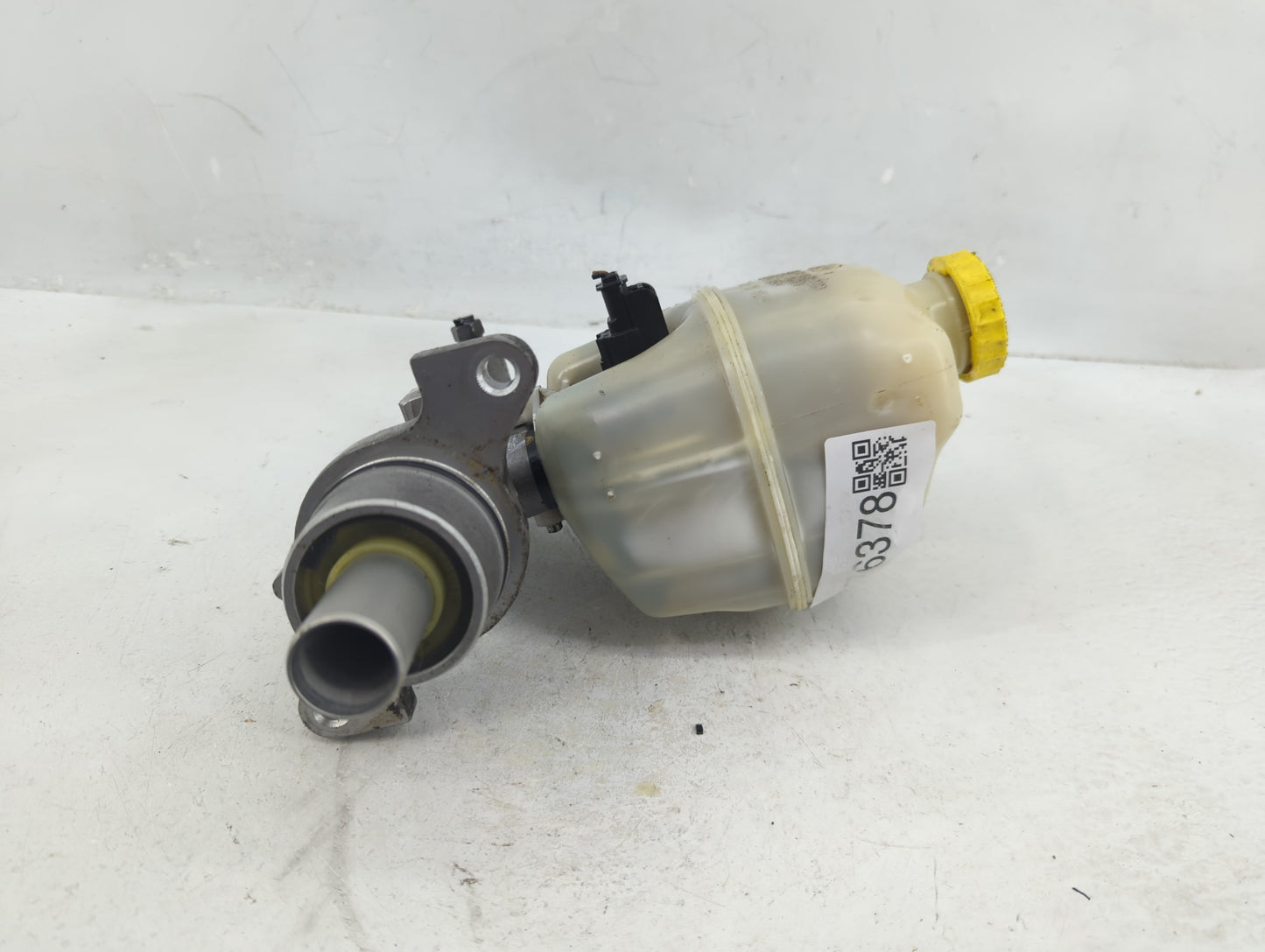 2007-2008 Dodge Ram 1500 Brake Master Cylinder - Oemusedautoparts1.com