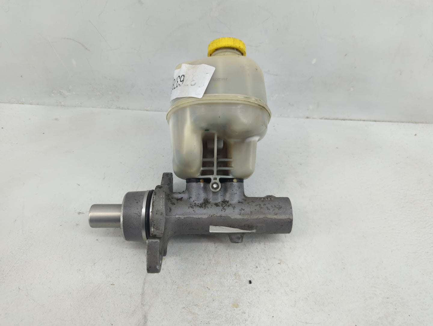 2007-2008 Dodge Ram 1500 Brake Master Cylinder - Oemusedautoparts1.com