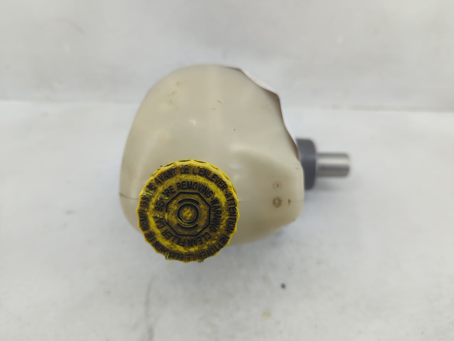 2007-2008 Dodge Ram 1500 Brake Master Cylinder - Oemusedautoparts1.com