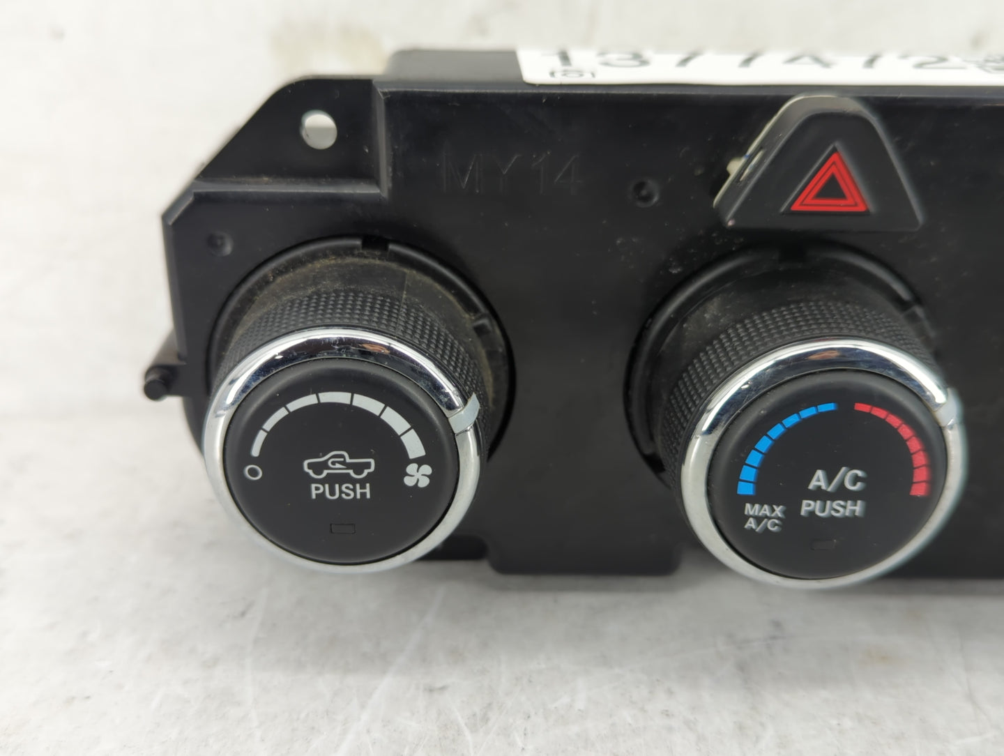 2014 Dodge Ram 1500 Climate Control Module Temperature AC/Heater Replacement P/N:68239170AA Fits OEM Used Auto Parts - Oemus