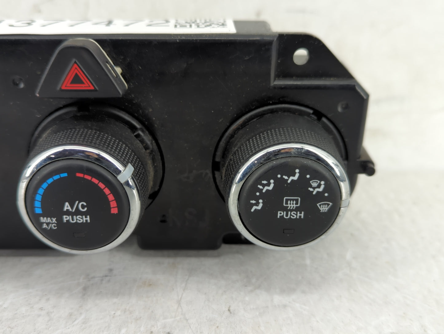 2014 Dodge Ram 1500 Climate Control Module Temperature AC/Heater Replacement P/N:68239170AA Fits OEM Used Auto Parts - Oemus