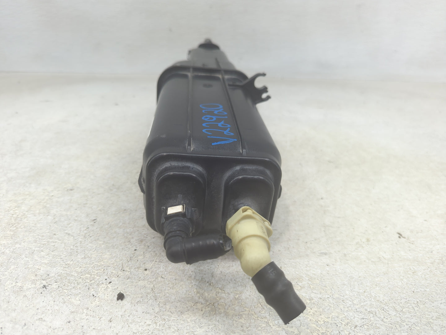 2014 Dodge Ram 1500 Fuel Vapor Charcoal Canister - Oemusedautoparts1.com