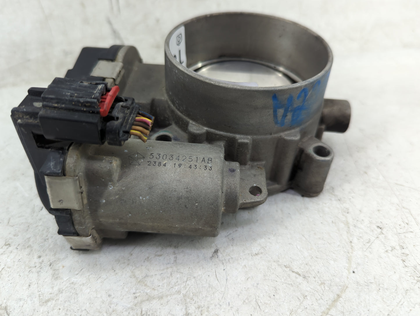 2014 Dodge Ram 1500 Throttle Body P/N:53034251AB Fits Fits 2012 2013 2015 2016 2017 2018 2019 2020 2021 2022 OEM Used Auto P