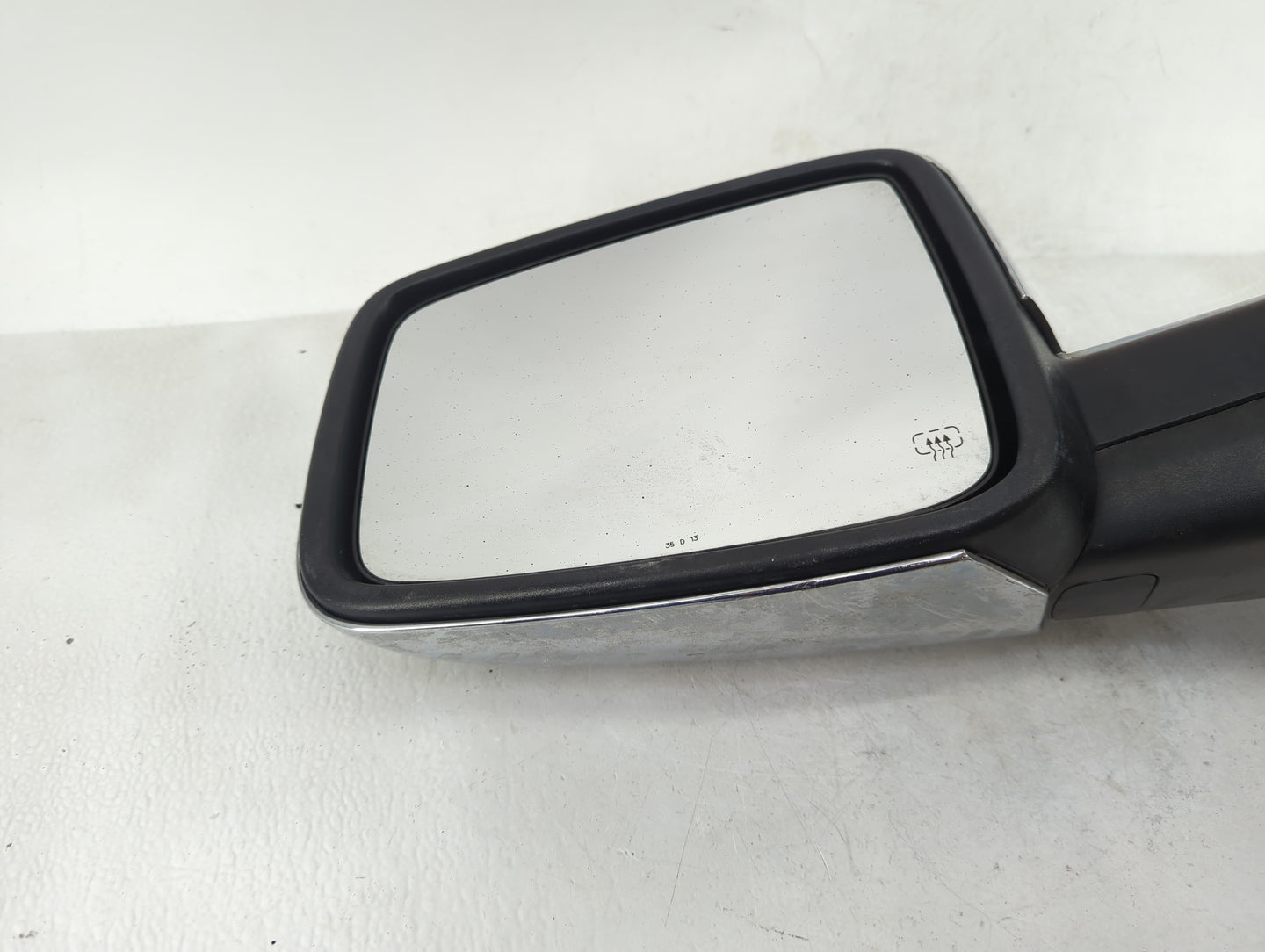 2014 Dodge Ram 1500 Driver Side View Mirror - Left Door Mirror OEM Used - Oemusedautoparts1.com