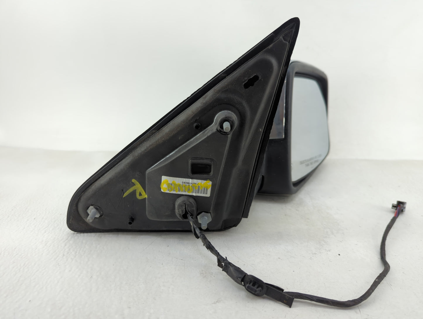 2014 Dodge Ram 1500 Passenger Side View Mirror - Right Door Mirror OEM Used - Oemusedautoparts1.com