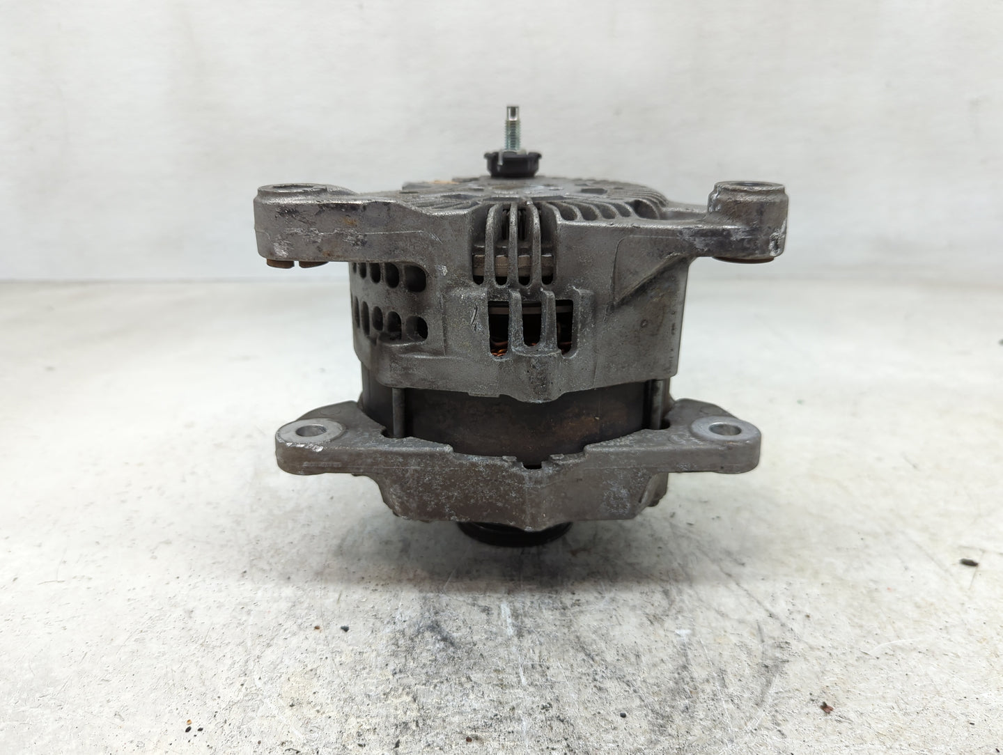 2014 Dodge Ram 1500 Alternator Replacement Generator Charging Assembly Engine OEM P/N:4801769AA Fits OEM Used Auto Parts - O