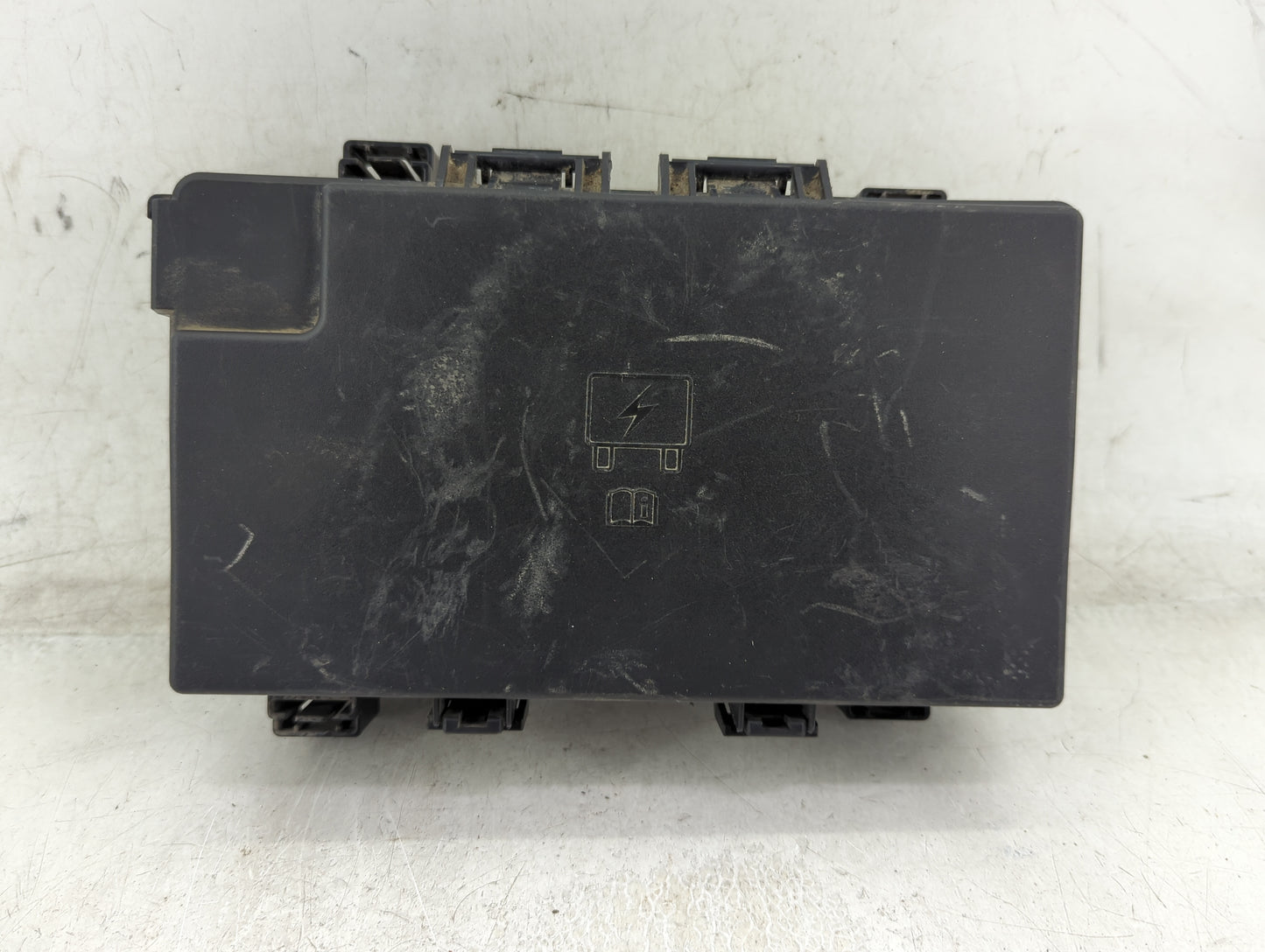 2014 Dodge Ram 1500 Fusebox Fuse Box Panel Relay Module P/N:7140-5131-40 P68089578AE Fits OEM Used Auto Parts - Oemusedautop