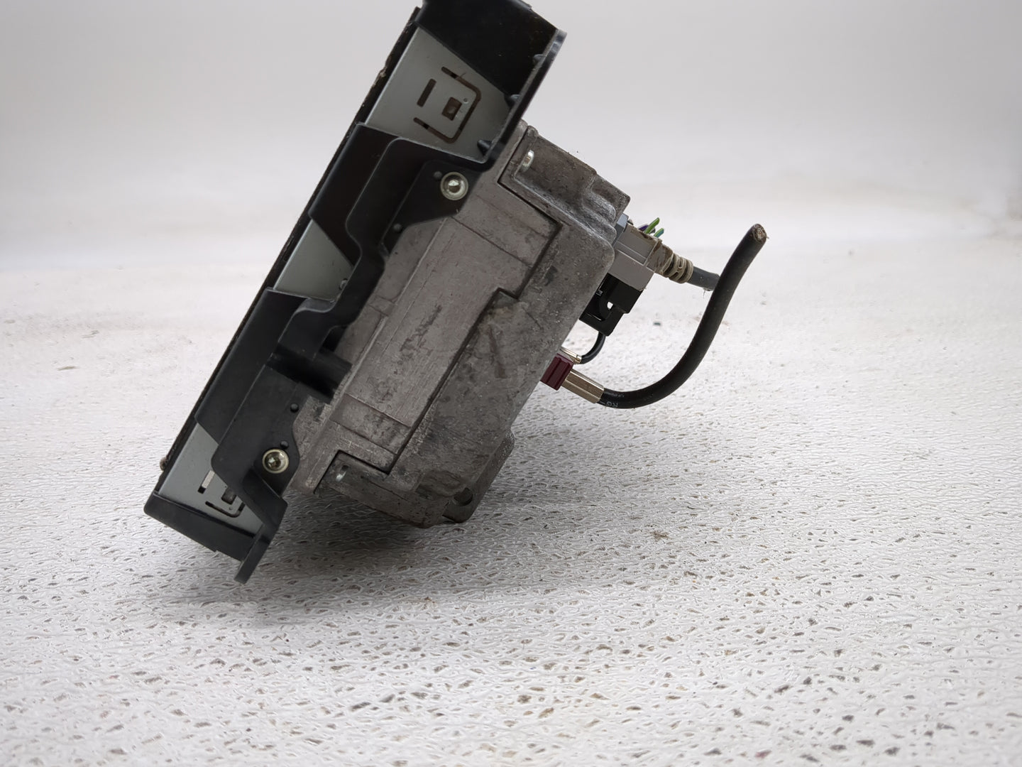 2014 Dodge Ram 1500 Radio AM FM Cd Player Receiver Replacement Fits OEM Used Auto Parts - Oemusedautoparts1.com