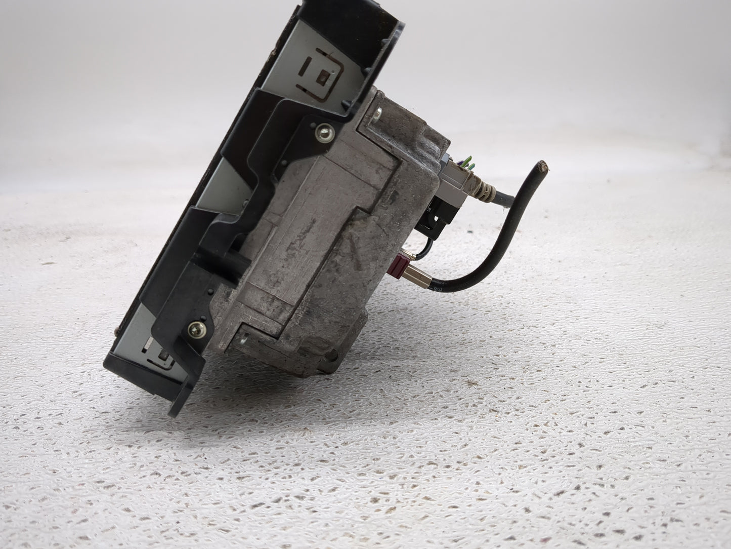 2014 Dodge Ram 1500 Radio AM FM Cd Player Receiver Replacement Fits OEM Used Auto Parts - Oemusedautoparts1.com