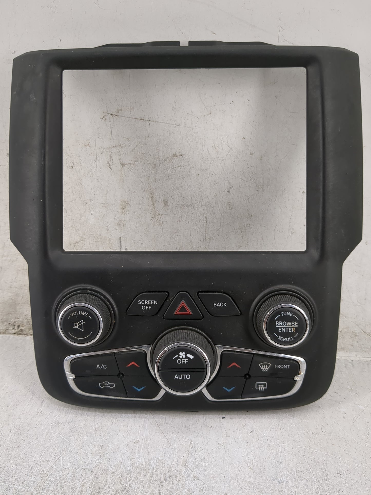 2014 Dodge Ram 1500 Climate Control Module Temperature AC/Heater Replacement P/N:1UJ97DX9AE Fits OEM Used Auto Parts - Oemus