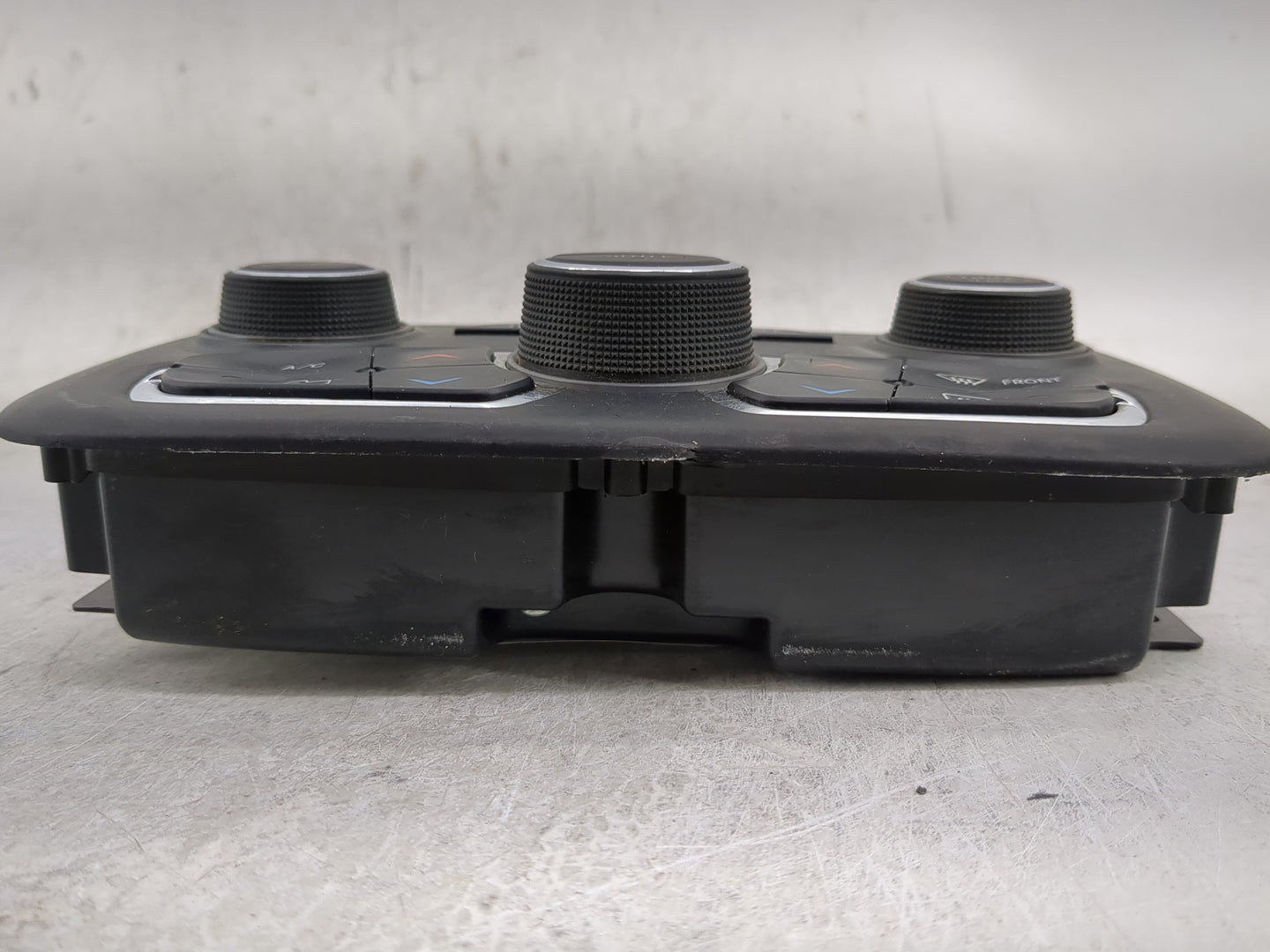 2014 Dodge Ram 1500 Climate Control Module Temperature AC/Heater Replacement P/N:1UJ97DX9AE Fits OEM Used Auto Parts - Oemus