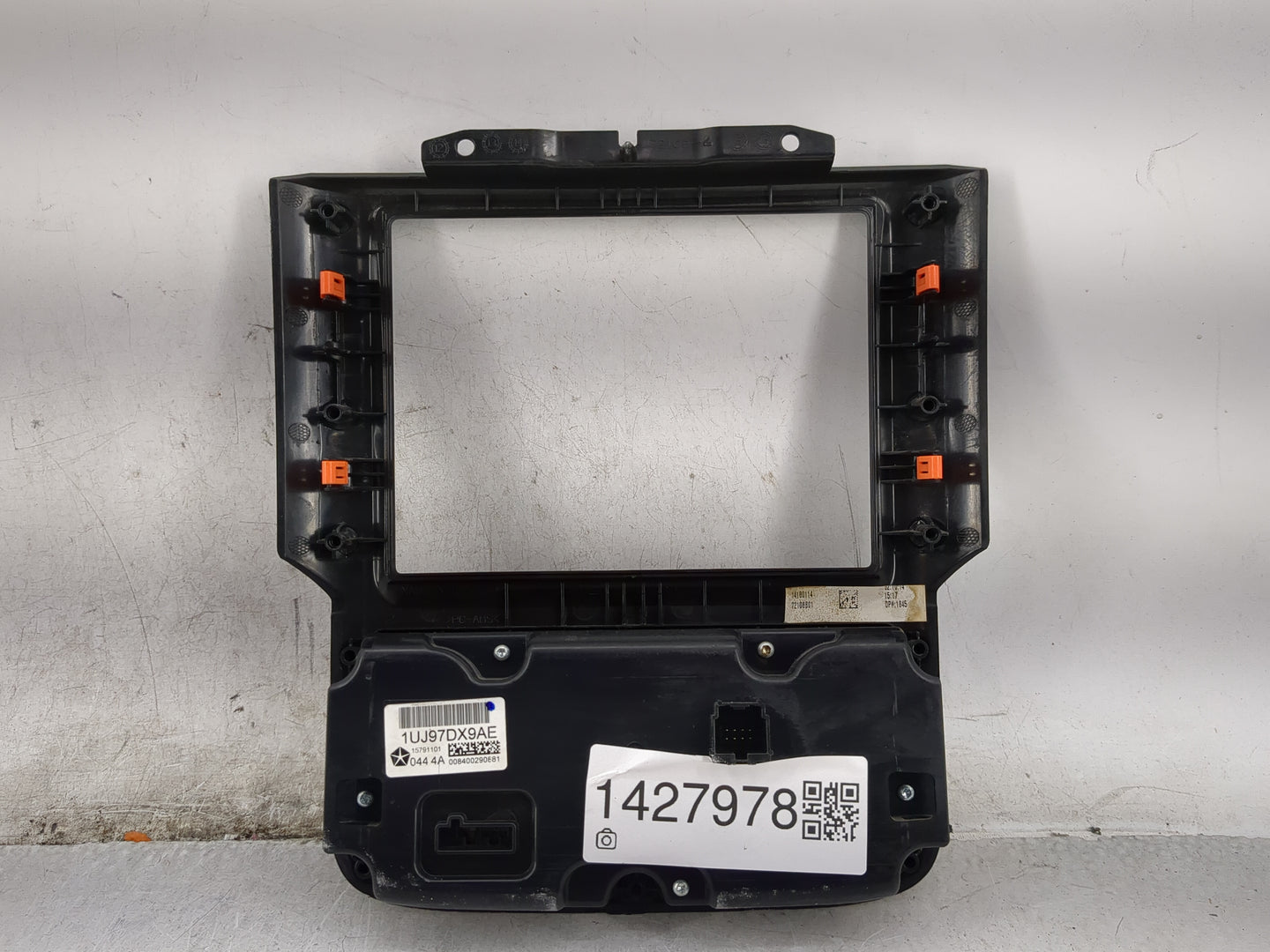 2014 Dodge Ram 1500 Climate Control Module Temperature AC/Heater Replacement P/N:1UJ97DX9AE Fits OEM Used Auto Parts - Oemus
