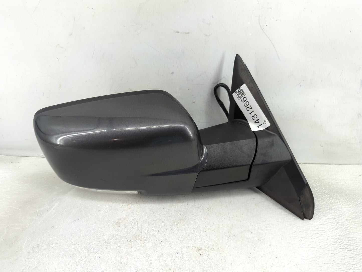 2014 Dodge Ram 1500 Passenger Side View Mirror - Right Door Mirror OEM Used - Oemusedautoparts1.com