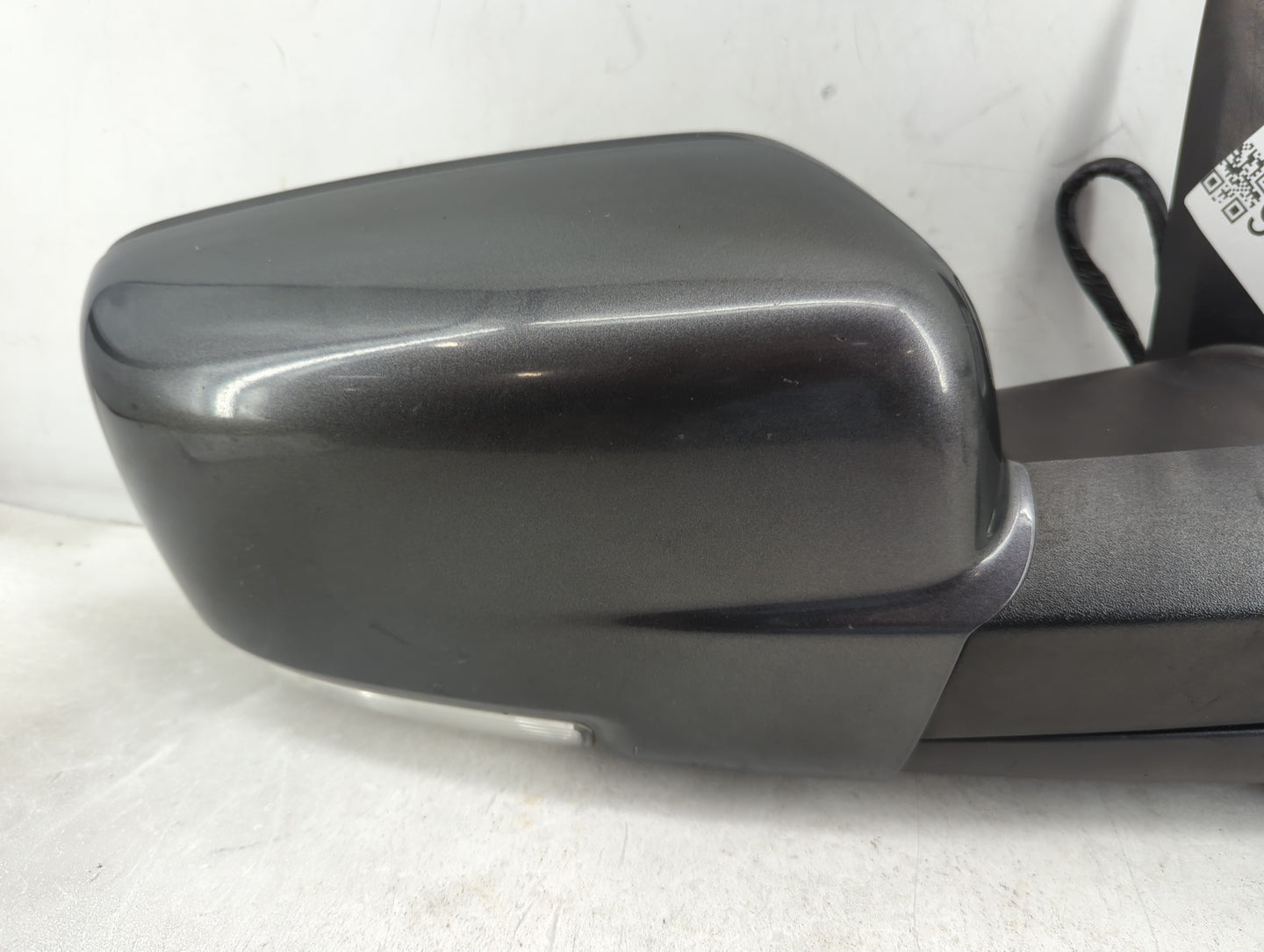 2014 Dodge Ram 1500 Passenger Side View Mirror - Right Door Mirror OEM Used - Oemusedautoparts1.com
