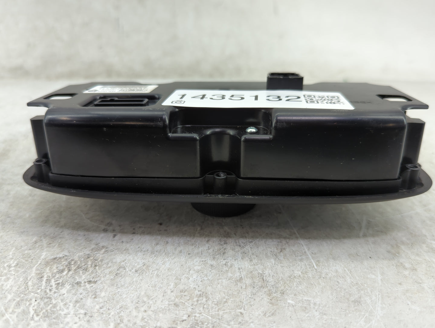 2014 Dodge Ram 1500 Climate Control Module Temperature AC/Heater Replacement P/N:1UJ97DX9AF 16336101 Fits OEM Used Auto Part
