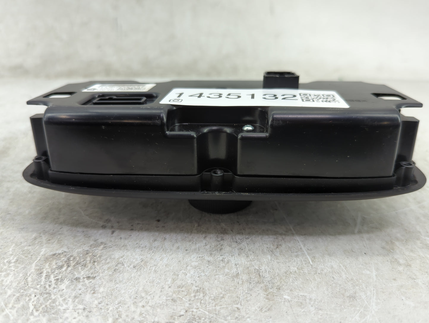 2014 Dodge Ram 1500 Climate Control Module Temperature AC/Heater Replacement P/N:1UJ97DX9AF 16336101 Fits OEM Used Auto Part