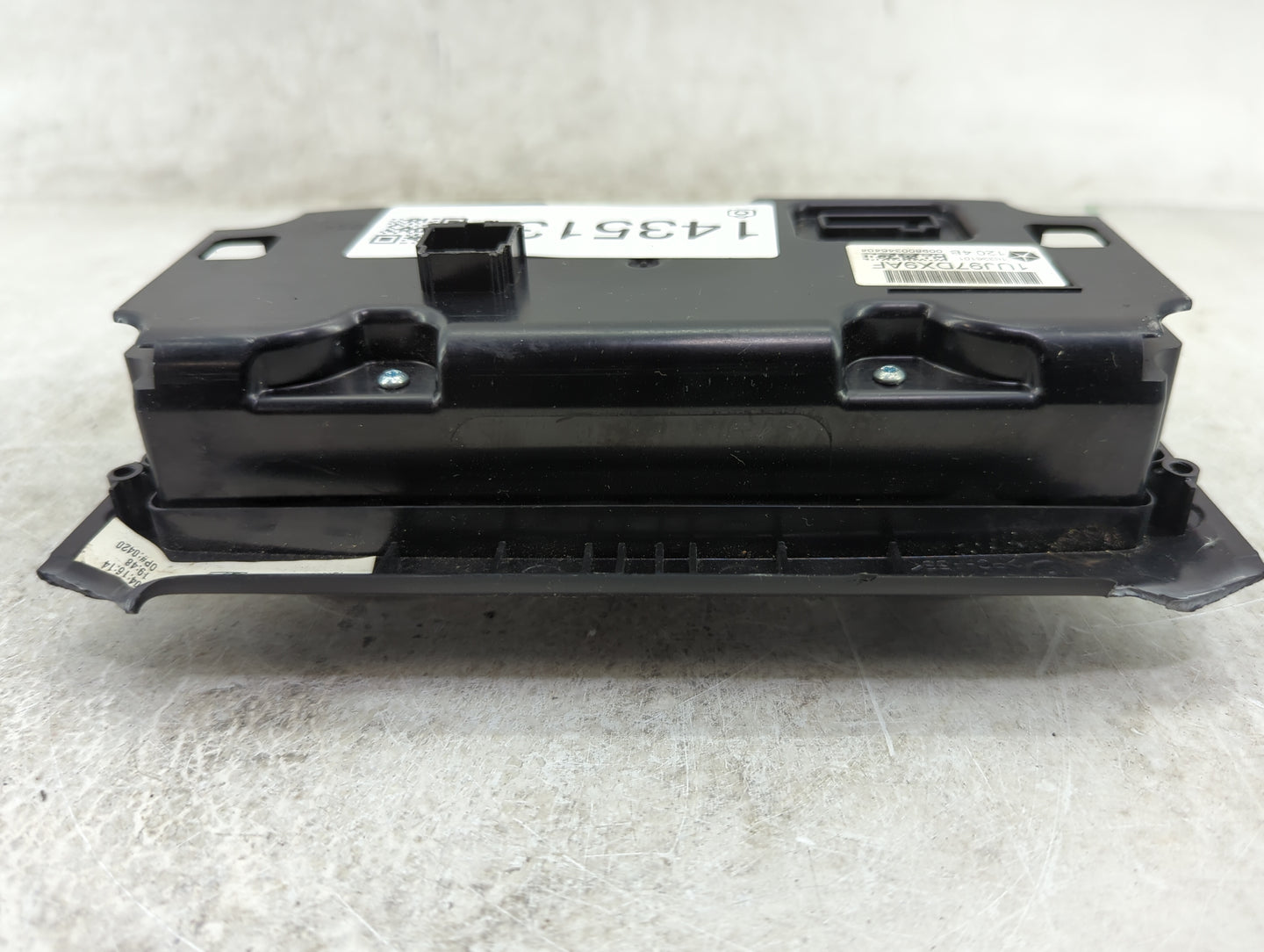 2014 Dodge Ram 1500 Climate Control Module Temperature AC/Heater Replacement P/N:1UJ97DX9AF 16336101 Fits OEM Used Auto Part