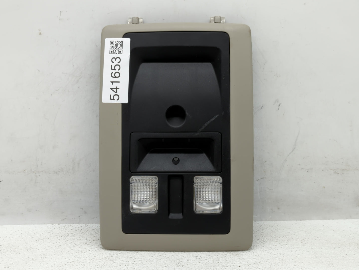 2014 Dodge Ram 1500 Center Floor Console P/N:68105821AB Fits Fits 2013 2015 OEM Used Auto Parts - Oemusedautoparts1.com