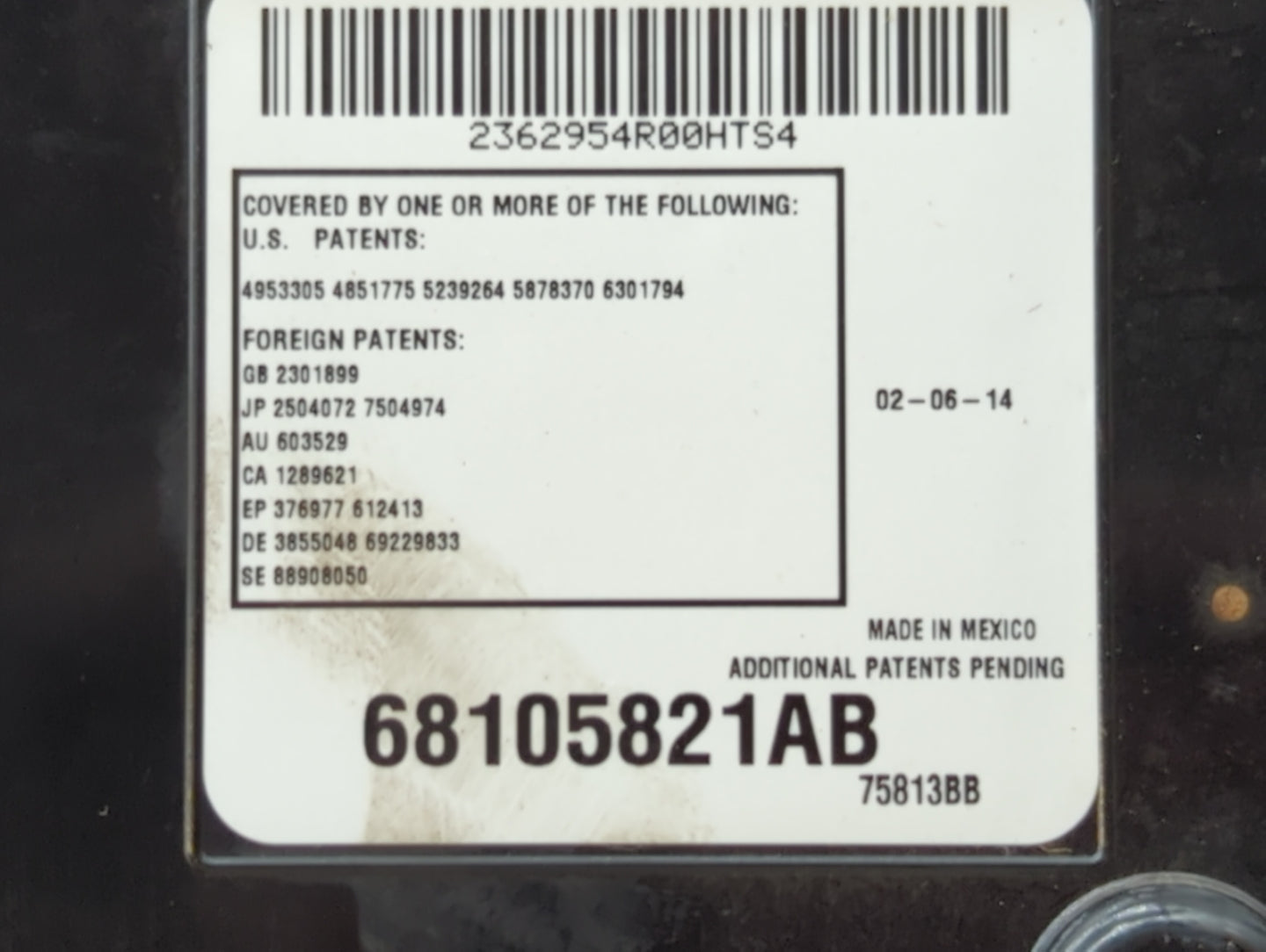 2014 Dodge Ram 1500 Center Floor Console P/N:68105821AB Fits Fits 2013 2015 OEM Used Auto Parts - Oemusedautoparts1.com