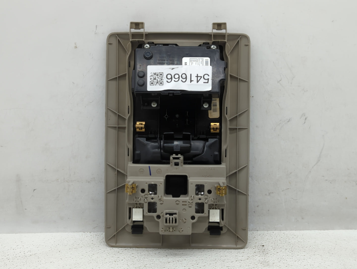 2014 Dodge Ram 1500 Center Floor Console P/N:68105821AB Fits Fits 2013 2015 OEM Used Auto Parts - Oemusedautoparts1.com