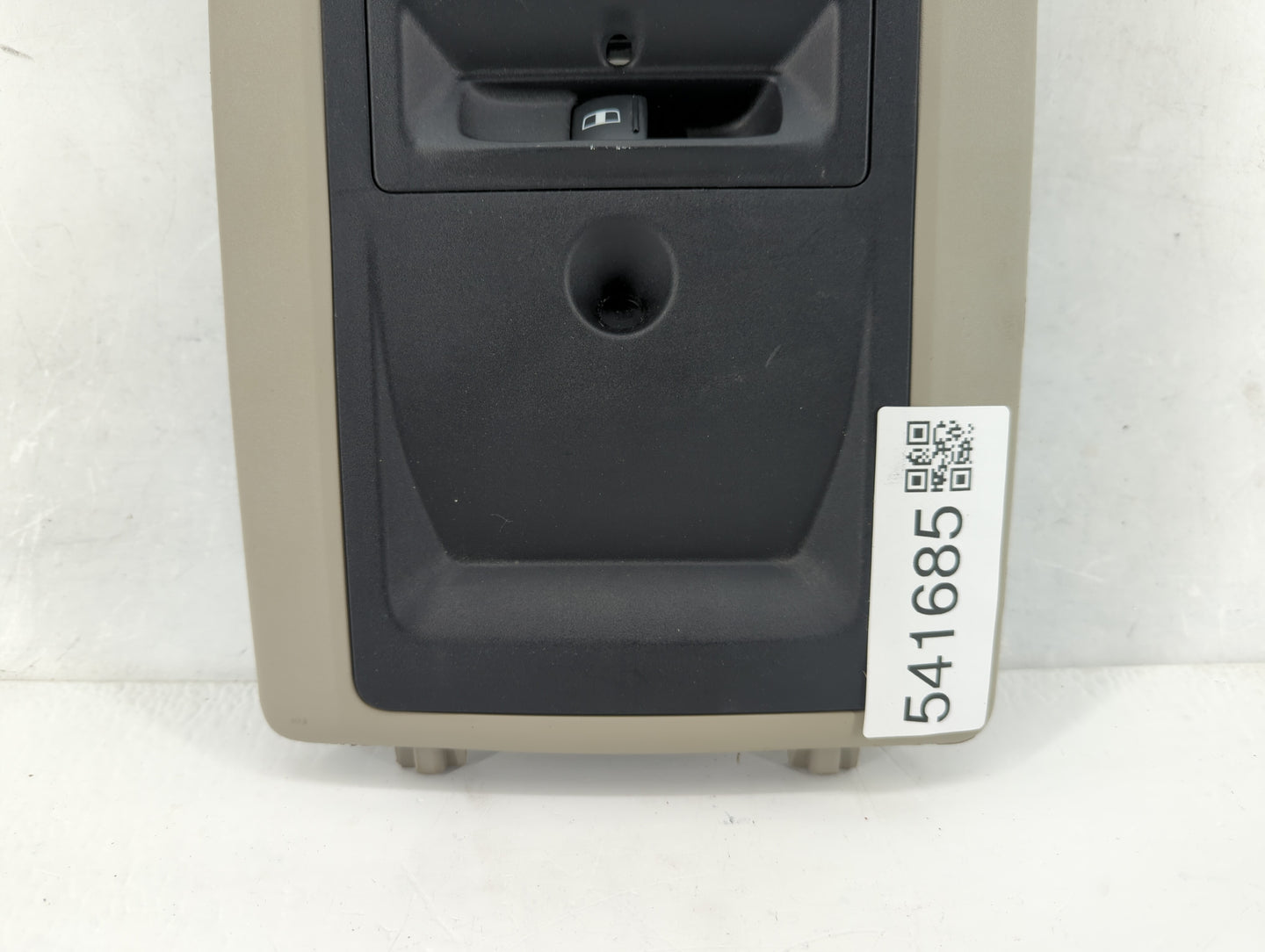 2014 Dodge Ram 1500 Center Floor Console P/N:68105821AB 20120730 Fits Fits 2013 2015 OEM Used Auto Parts - Oemusedautoparts1