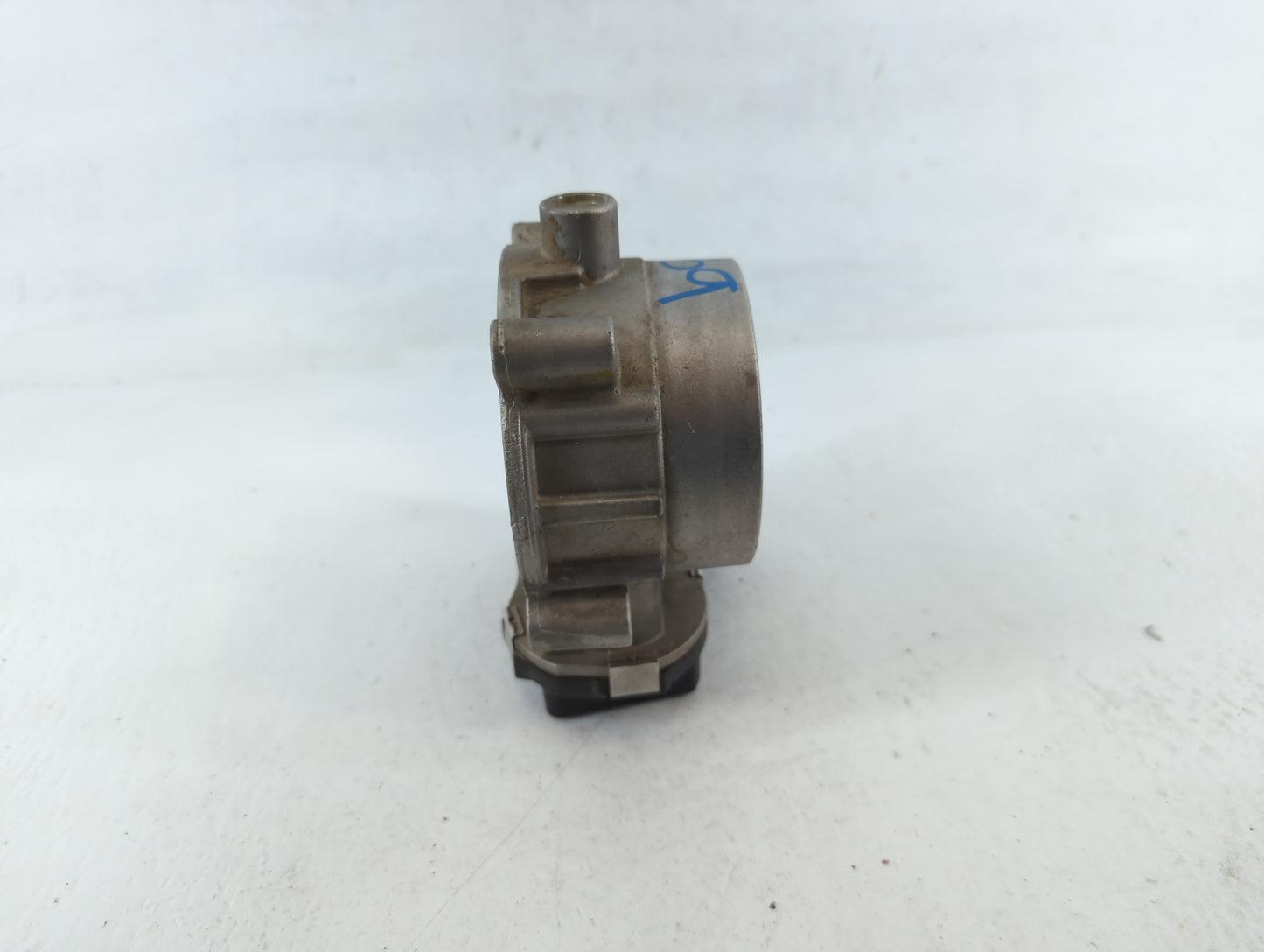 2014 Dodge Ram 1500 Throttle Body P/N:53034251AB Fits Fits 2012 2013 2015 2016 2017 2018 2019 2020 2021 2022 OEM Used Auto P