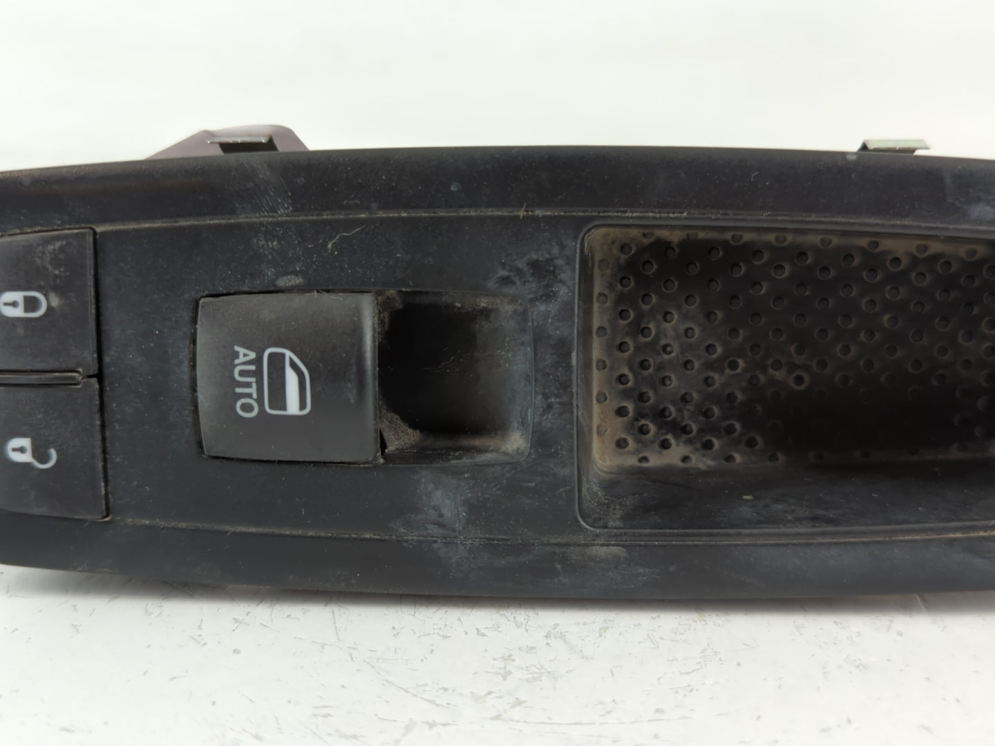 2014 Dodge Ram 1500 Master Power Window Switch Replacement Driver Side Left P/N:P68212782AA Fits OEM Used Auto Parts - Oemus