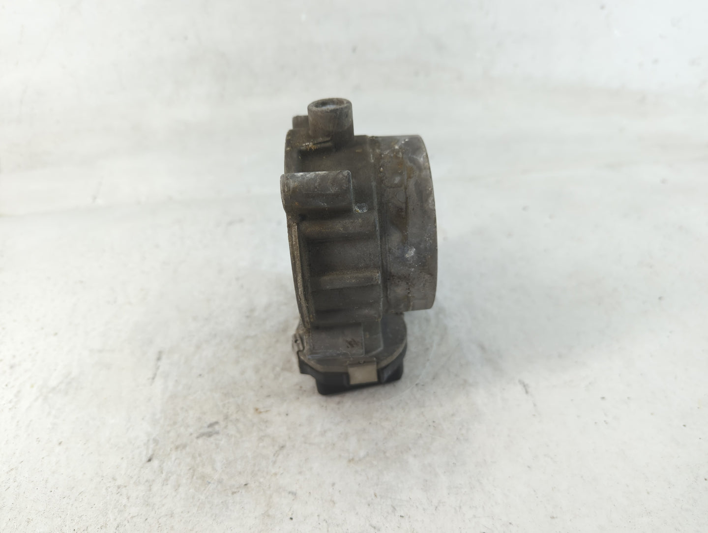 2014 Dodge Ram 1500 Throttle Body P/N:53034251AB Fits Fits 2012 2013 2015 2016 2017 2018 2019 2020 2021 2022 OEM Used Auto P