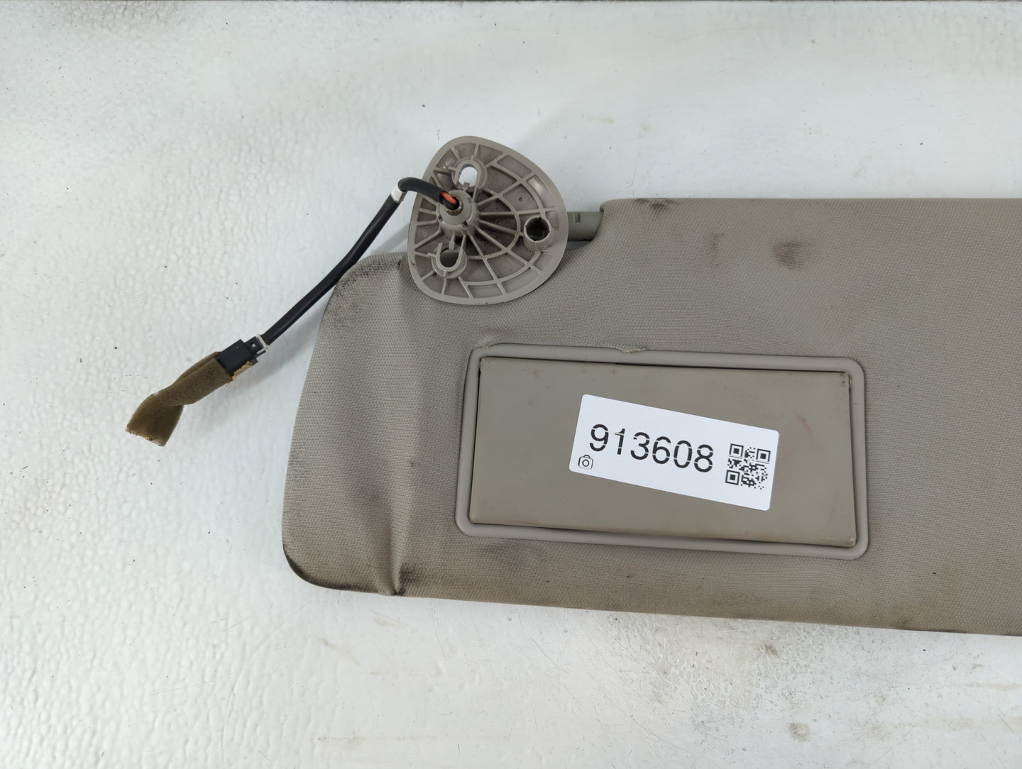 2014 Dodge Ram 1500 Sun Visor Shade Replacement Passenger Right Mirror Fits Fits 2013 2015 2016 2017 2018 OEM Used Auto Part
