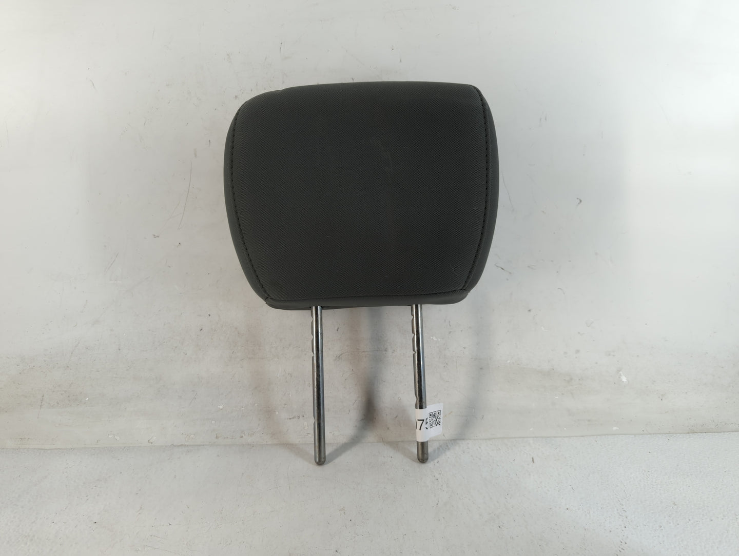 2014 Dodge Ram 2500 Headrest Head Rest Front Driver Passenger Seat Fits OEM Used Auto Parts - Oemusedautoparts1.com