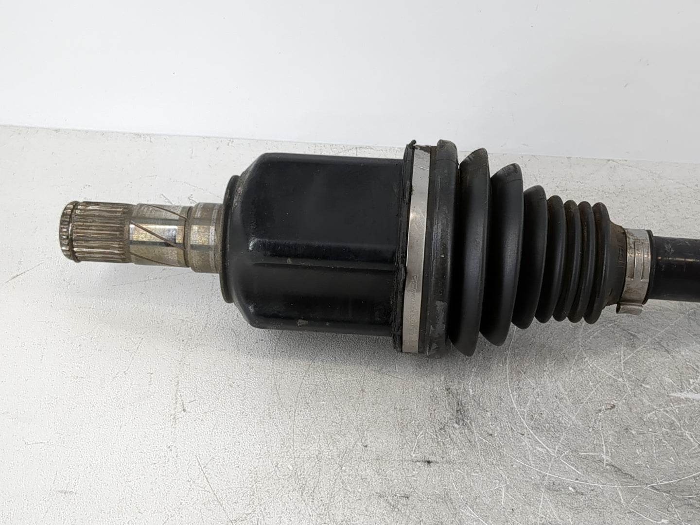 2014-2017 Fiat 500 Axle Shaft Front Driver Cv C/v - Oemusedautoparts1.com
