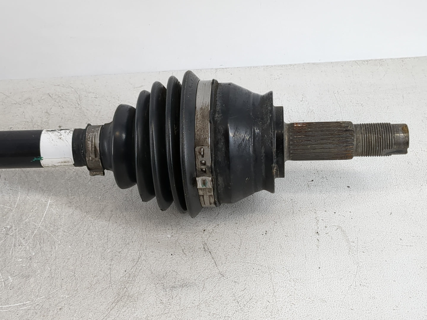2014-2017 Fiat 500 Axle Shaft Front Driver Cv C/v - Oemusedautoparts1.com