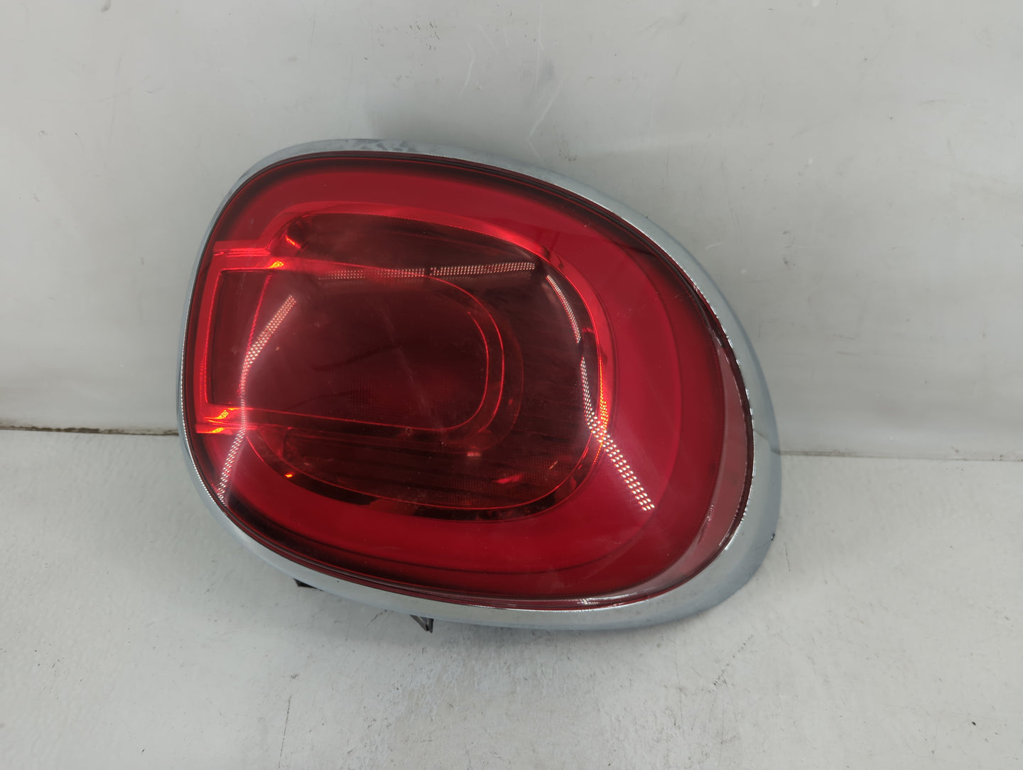 2012-2017 Fiat 500 Tail Light Assembly Driver Left OEM P/N:519223008 Fits Fits 2012 2013 2014 2015 2016 2017 OEM Used Auto P